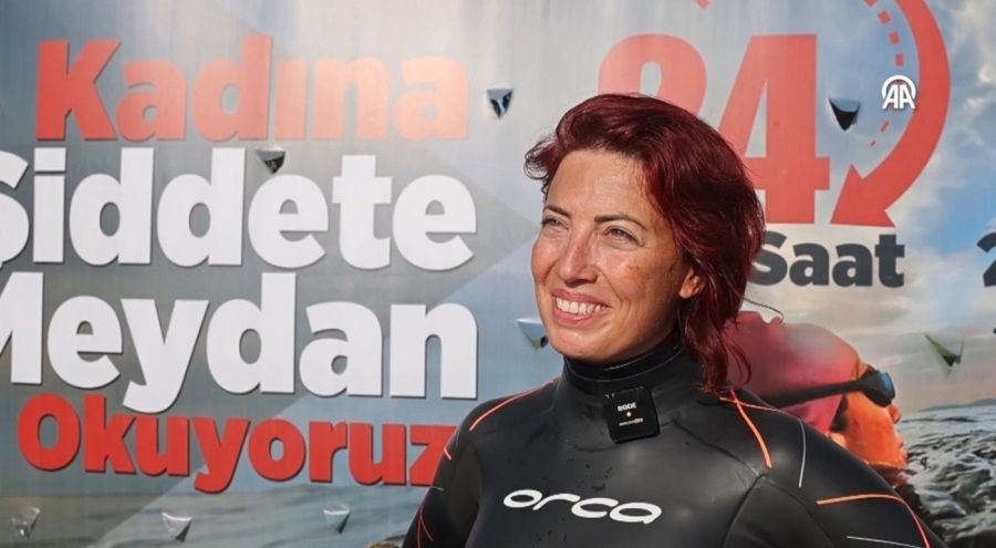 Sporcu İrem Sönmez, kadına şiddete karşı 24 saat aralıksız yüzmeye başladı!