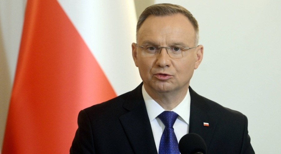 Polonya Cumhurbaşkanı: Milyarlarca dolara aldığımız silahlarımızı başkasına devredemeyiz