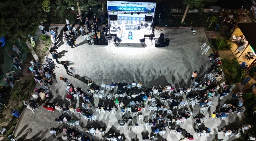 Tarihi Osmaneli Panayırı"nda düzenlenen konserde Lefke türküleri seslendirildi