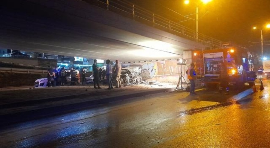İstanbul'da dehşete düşüren kaza! Olay yerinde can verdiler