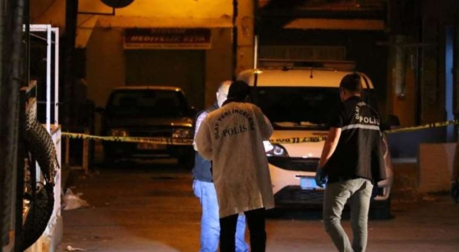 Kavgayı ayırmak isteyen belediye personeli canından oldu