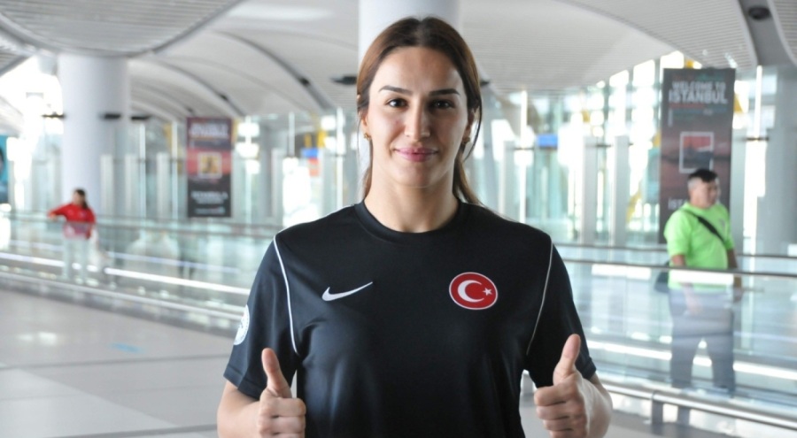 Dünya şampiyonu milli güreşçi Buse Tosun Çavuşoğlu'nun sıradaki hedefi olimpiyat