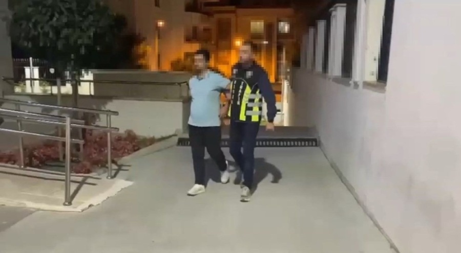 D-100'deki dubaları deviren sürücüye gözaltı