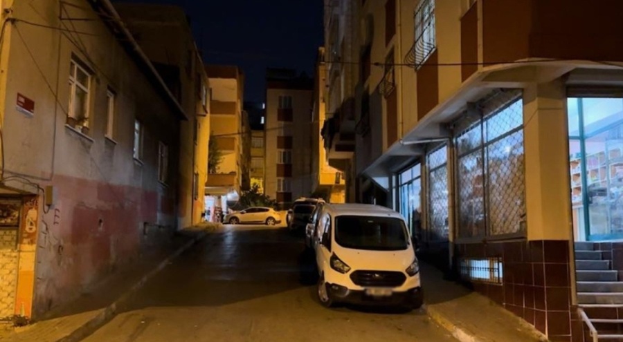 Bağcılar'da korkunç anlar: Lise öğrencilerinin arasına dalıp rastgele ateş açtı