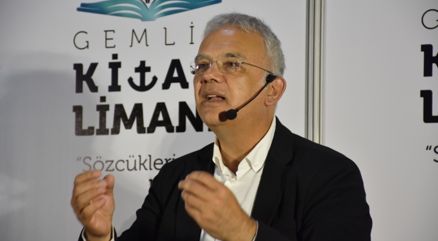Gemlik Kitap Limanı'nın konuğu Prof. Dr. Kayıhan Pala oldu