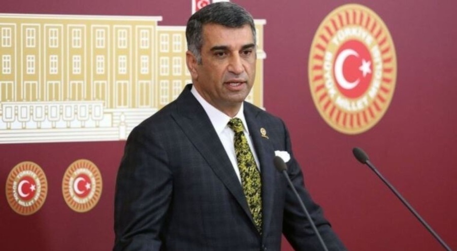 CHP'li Gürsel Erol'dan, Filenin Sultanlarına Devlet Üstün Hizmet Madalyası verilsin önerisi