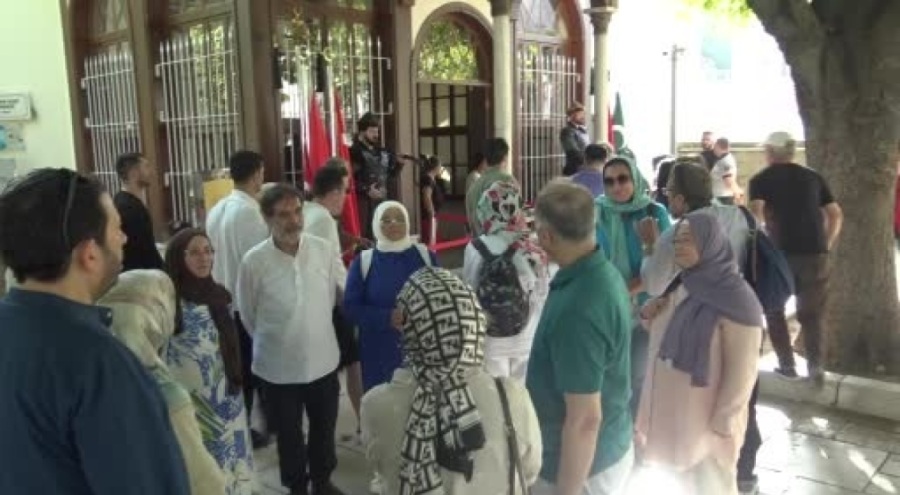 Sultan 2. Mahmut Han'ın Bursa'da kabrine ziyaret