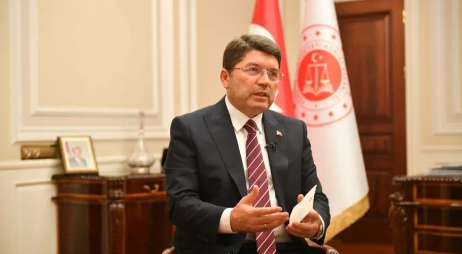 Bakan Tunç'tan yeni anayasa açıklaması!