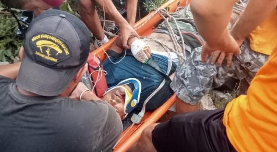 Antalya'da düşen yamaç paraşütündeki turist yaşamını yitirdi