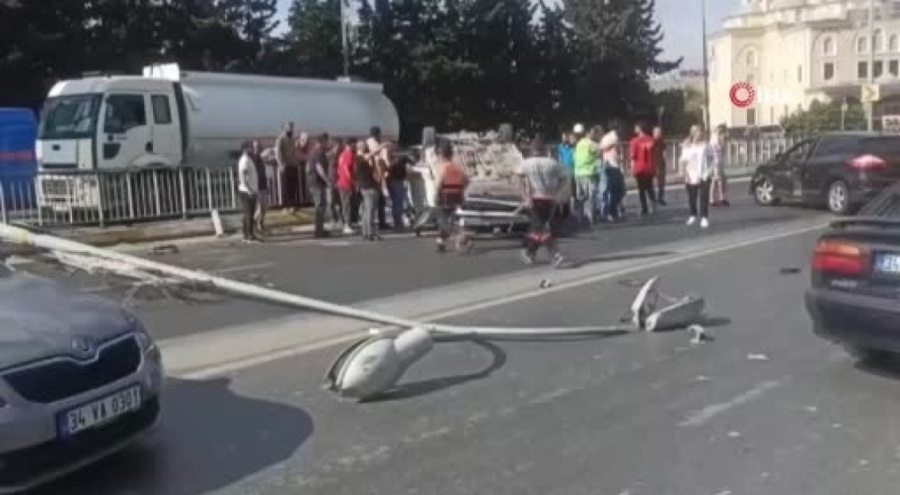 Küçükçekmece'de kaza: 1 yaralı