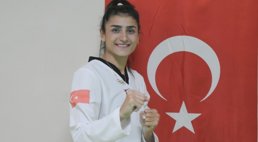Milli tekvandocu Hatice Kübra İlgün kariyerindeki eksik madalyanın peşinde