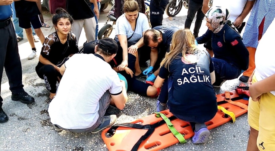Bursa'da otomobil çocuğa çarptı!