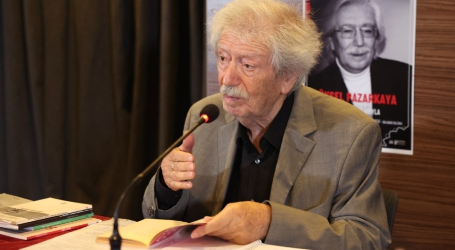 Bursa'da  Şairin Şiir Evreni etkinliklerinin ilk konuğu Pazarkaya oldu
