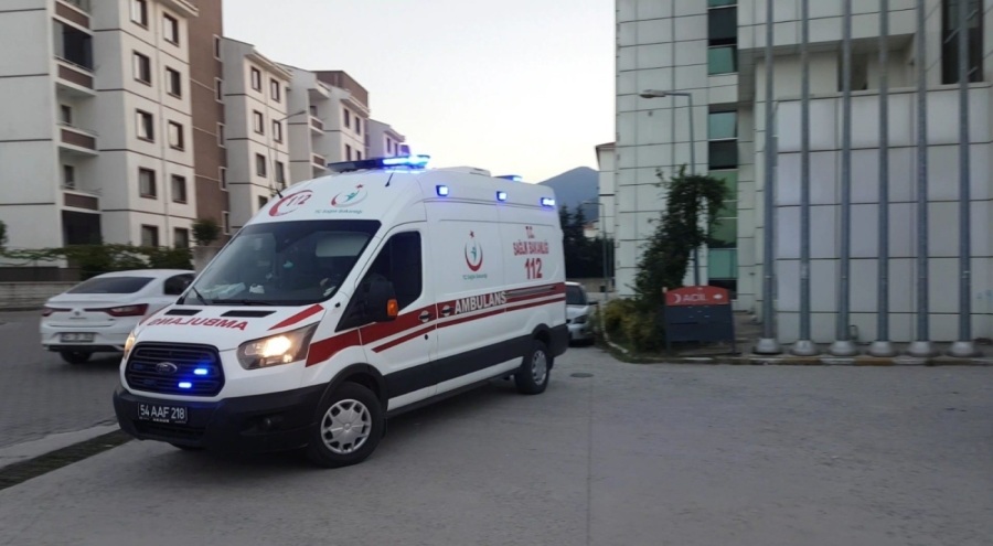 Sakarya'da akrabalar arasındaki silahlı kavgada kan aktı!