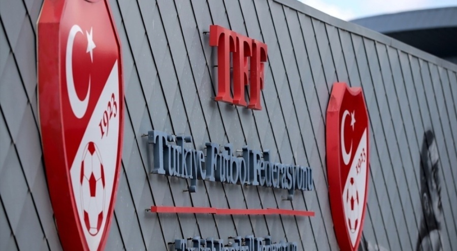 TFF'den Atatürk Olimpiyat Stadyumu'nun zemini için açıklama geldi