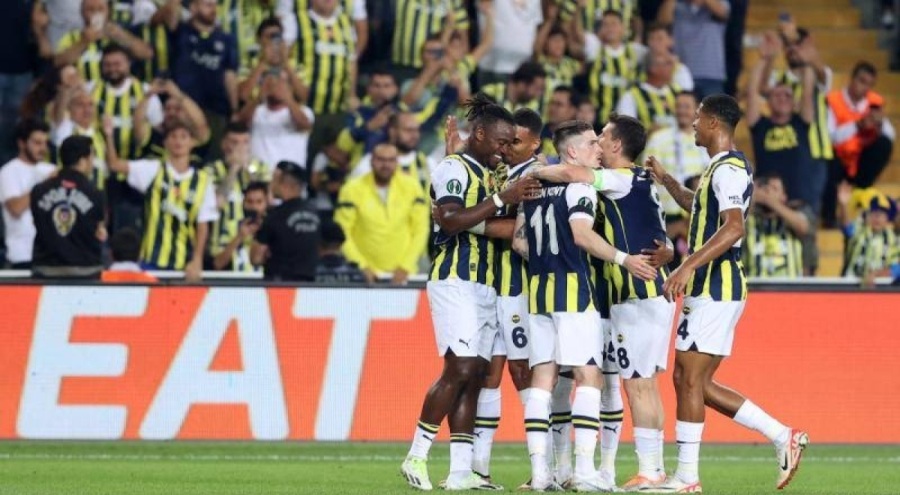 Fenerbahçe'nin Başakşehir karşısındaki ilk 11'i açıklandı