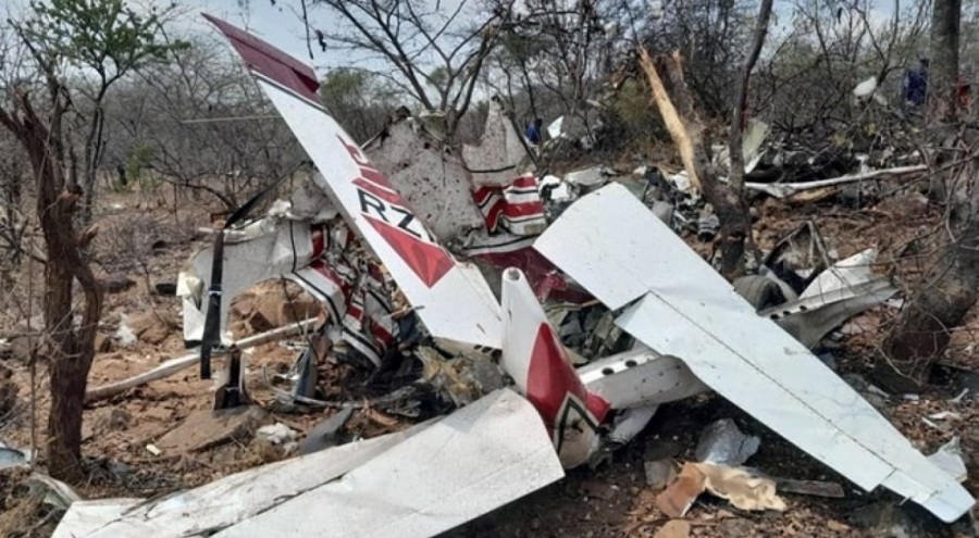 Zimbabve'de uçak düştü! 6 ölü