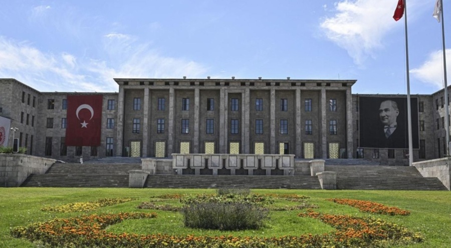 Meclis yarın açılıyor