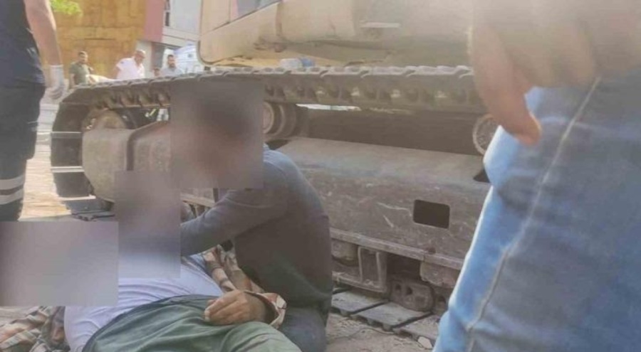 Kepçeyle kamyonun arasında sıkışan işçi can verdi!