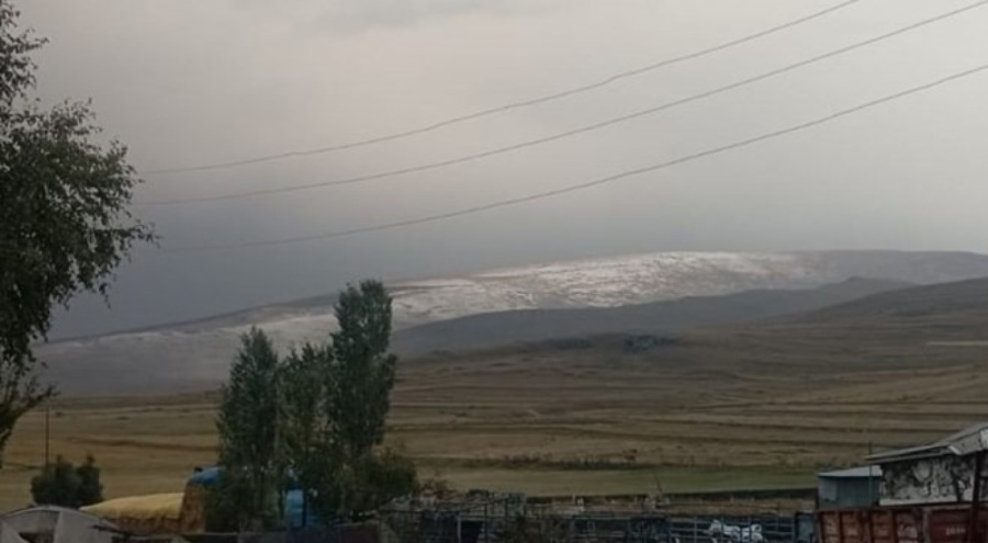 Mevsimin ilk karı yağdı