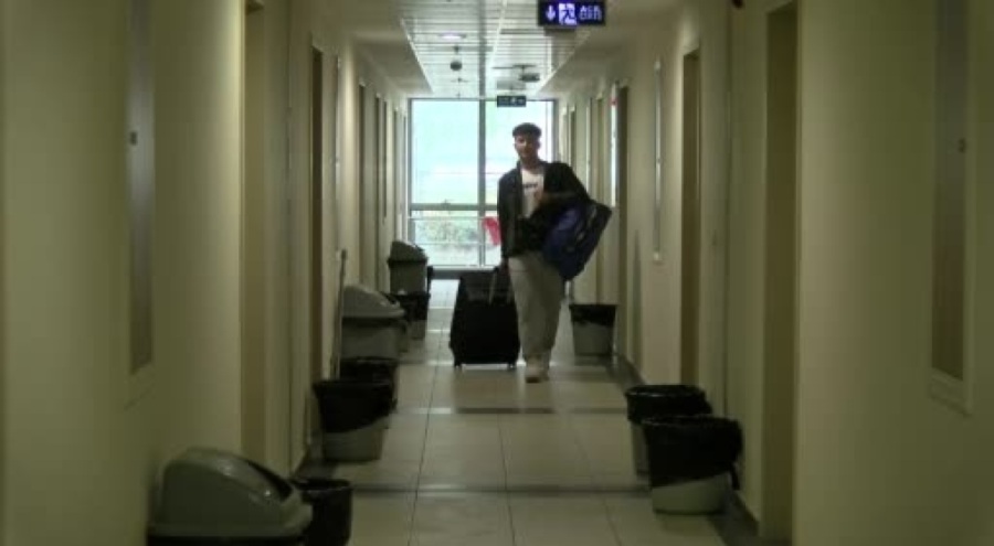 Bursa'da depremzedeleri misafir eden 12 yurda öğrenciler yerleşmeye başladı