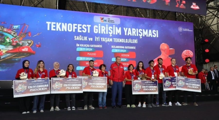 Bursa Uludağ Üniversitesi'ne TEKNOFEST'te ödül