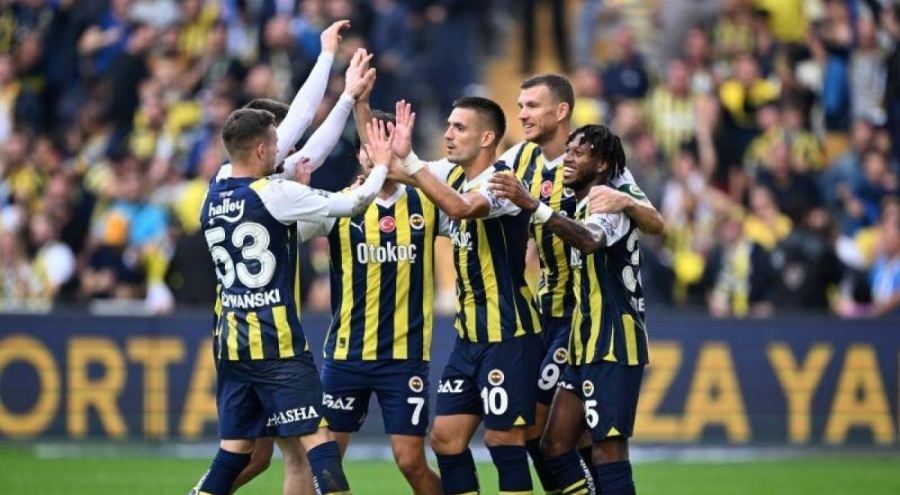 Fenerbahçe, Çaykur Rizespor'u  5-0 mağlup etti