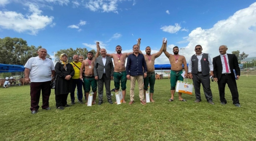 Hatay'da başpehlivan Halil Hopur oldu!