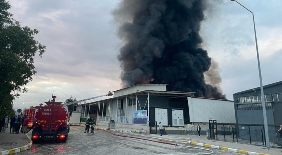 Tekstil fabrikasında yangın