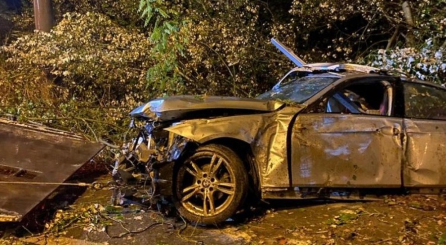 Bursa'da yağışlı yolda sürat kaza getirdi