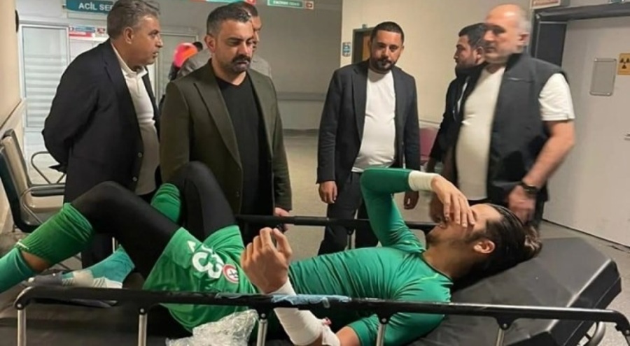 Vanspor-Zonguldak Kömürspor maçı sonrası kavga! "Başkan silahla soyunma odasını bastı"