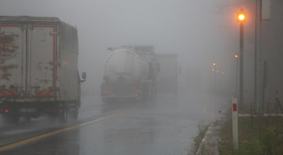 Bolu Dağı'nda sis tekisini gösterdi
