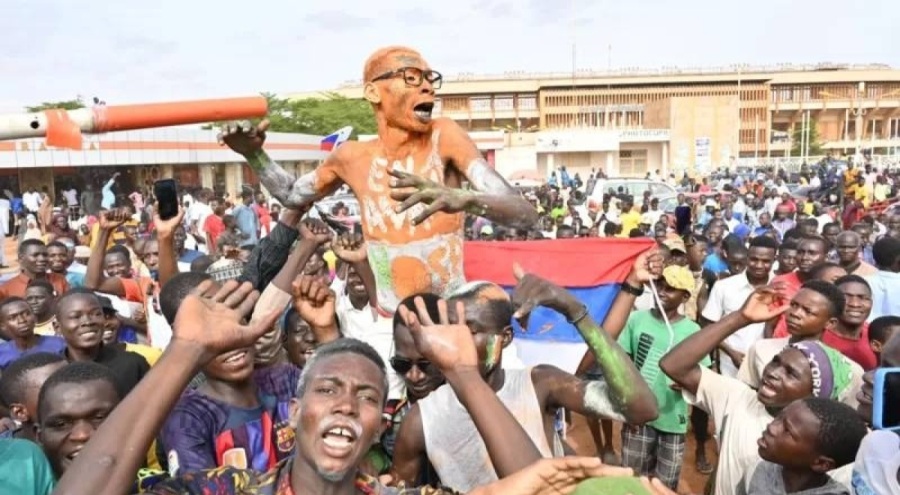 Nijer'deki askeri yönetimden Cezayir'in "arabuluculuk" teklifine kabul