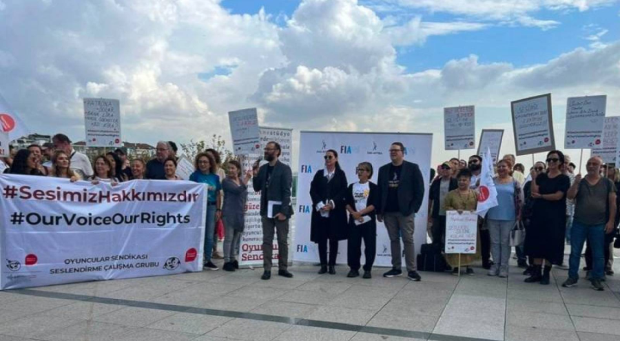 Seslendirme sanatçıları seslerini duyurmak için bir günlük iş bıraktı