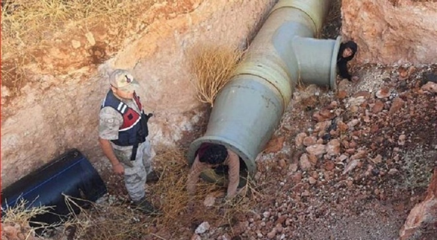 Sulama borusundan kaçak göçmenler çıktı