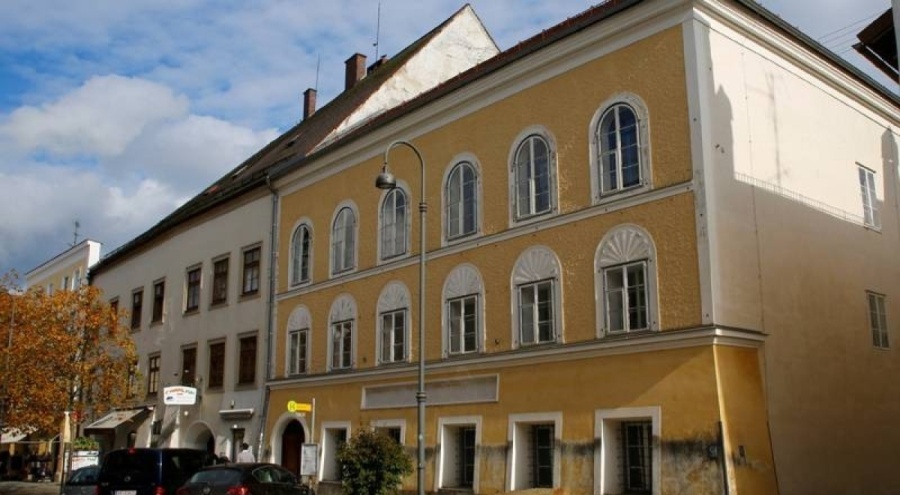 Adolf Hitler'in doğduğu ev polis karakoluna dönüşecek