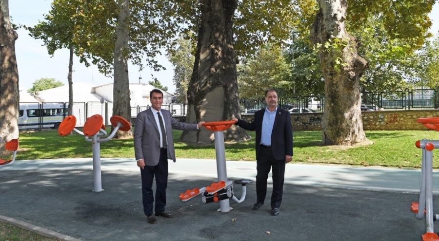 Osmangazi'de Veysel Karani Mahalle Çocuk Parkı yenilendi