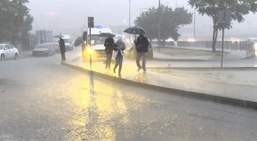 Meteoroloji'den kuvvetli sağanak yağış uyarısı geldi