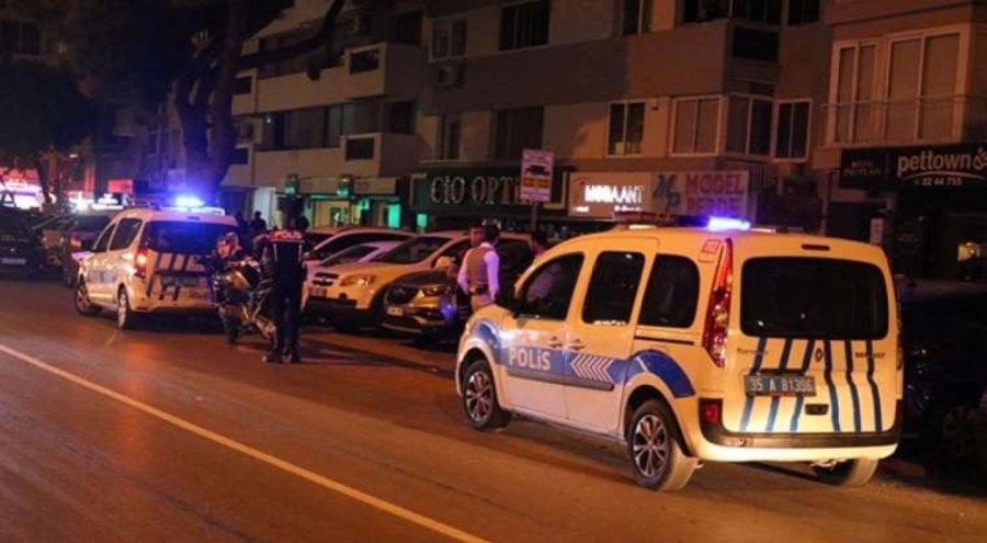 Eski sevgilisini öldürüp, erkek arkadaşını yaralayan polis yaşamına son verdi