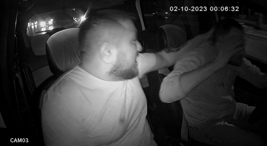 Taksicinin başına silah dayayıp, kabzasıyla vurmuştu! Tutuklandı