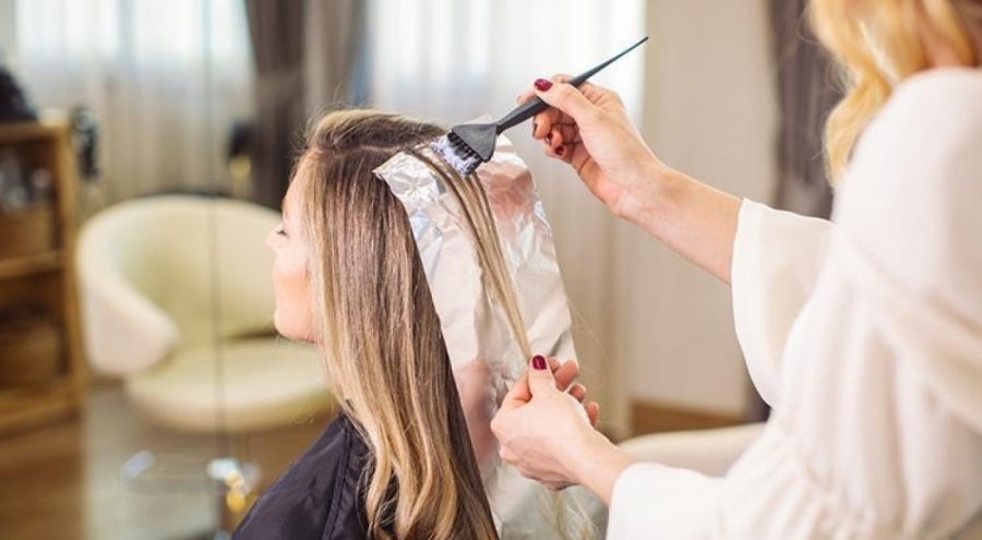 Saçını boyayanlar dikkat! Avrupa ülkelerinde yasaklandı