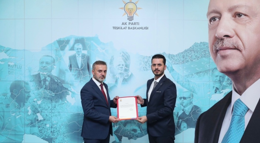 AK Parti'de Osmangazi İlçe Başkanı Adnan Kurtuluş oldu!