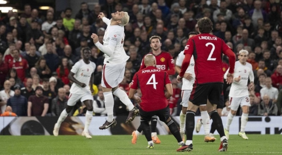 Galatasaray, Manchester United'ı 3-2 mağlup etti!
