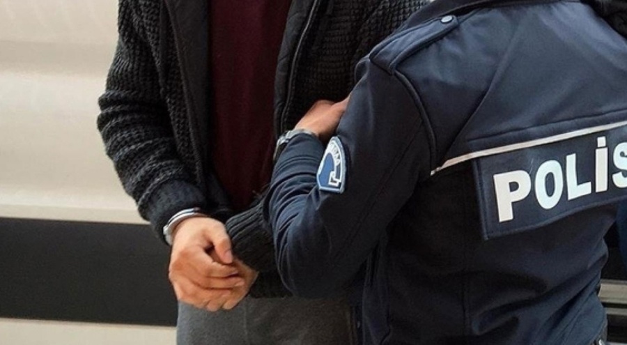 FETÖ'nün KPSS çalışma evlerine eş zamanlı operasyon! 2 gözaltı