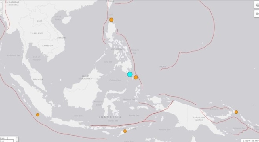 Filipinler'de 6.4 büyüklüğünde deprem