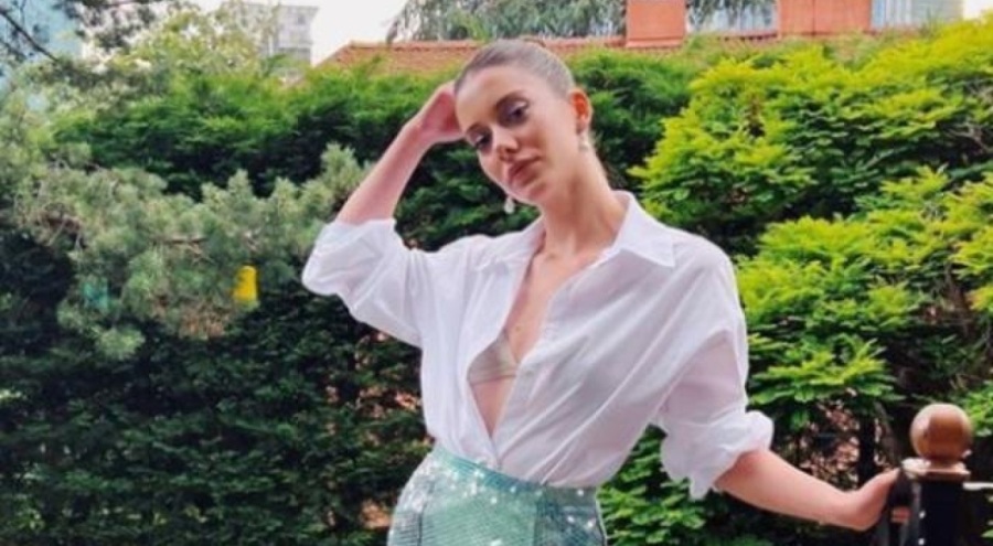 Beril Pozam'ın pozları gündem oldu