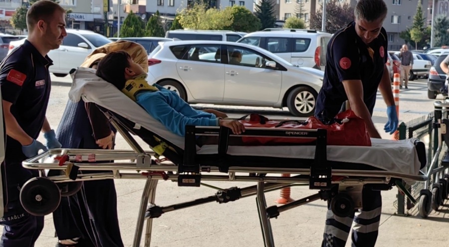 Bursa'da bisikletli çocuğa çarpan sürücü ortalıktan kayboldu!