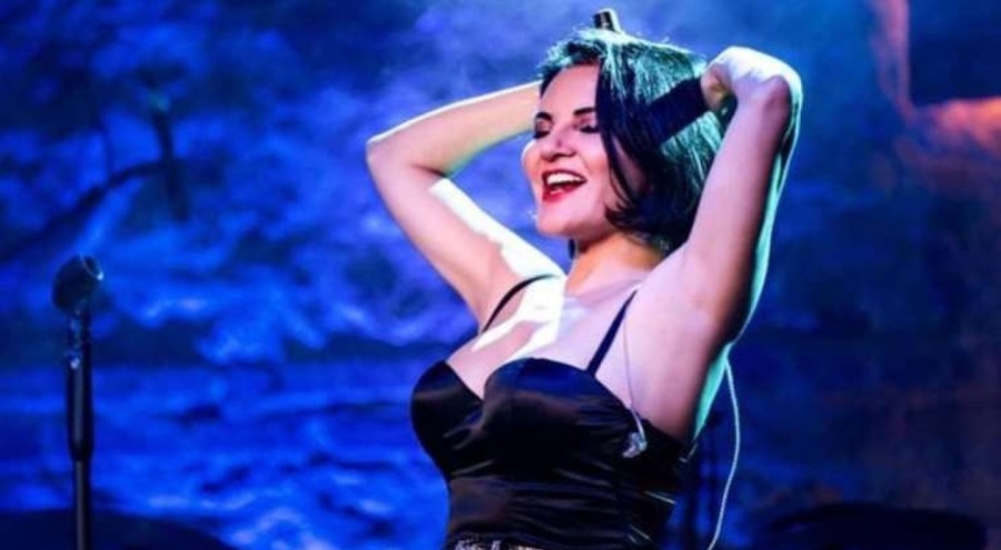 Şarkıcı Göksel'in konserinde korkunç kaza! Duyma yetisini yüzde 65 kaybetti