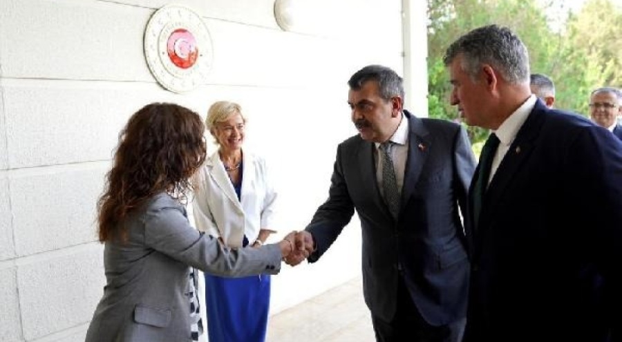 Milli Eğitim Bakanı Tekin, KKTC'de