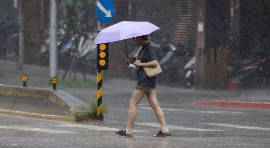 Tayvan'ı Koinu Tayfunu vurdu! Çok sayıda yaralı